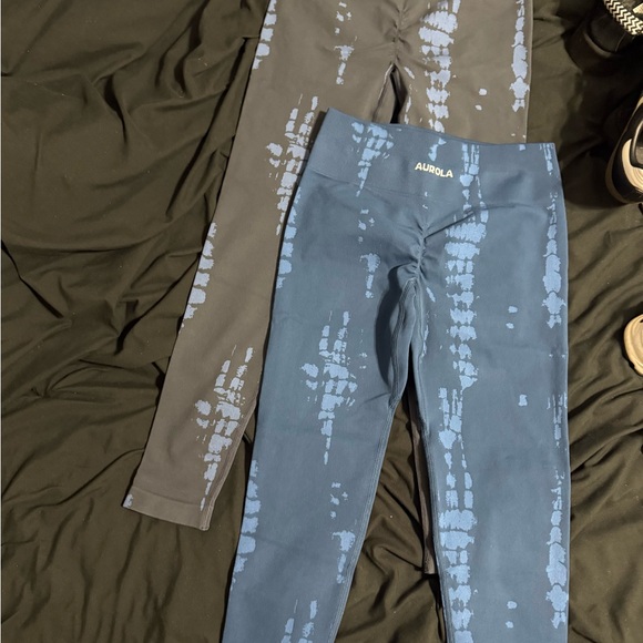 Aurola Pants - Aurola Tie-Dye Leggings - Blue and Gray